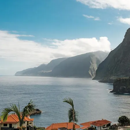 North Coast View House * Seixal (Madeira)